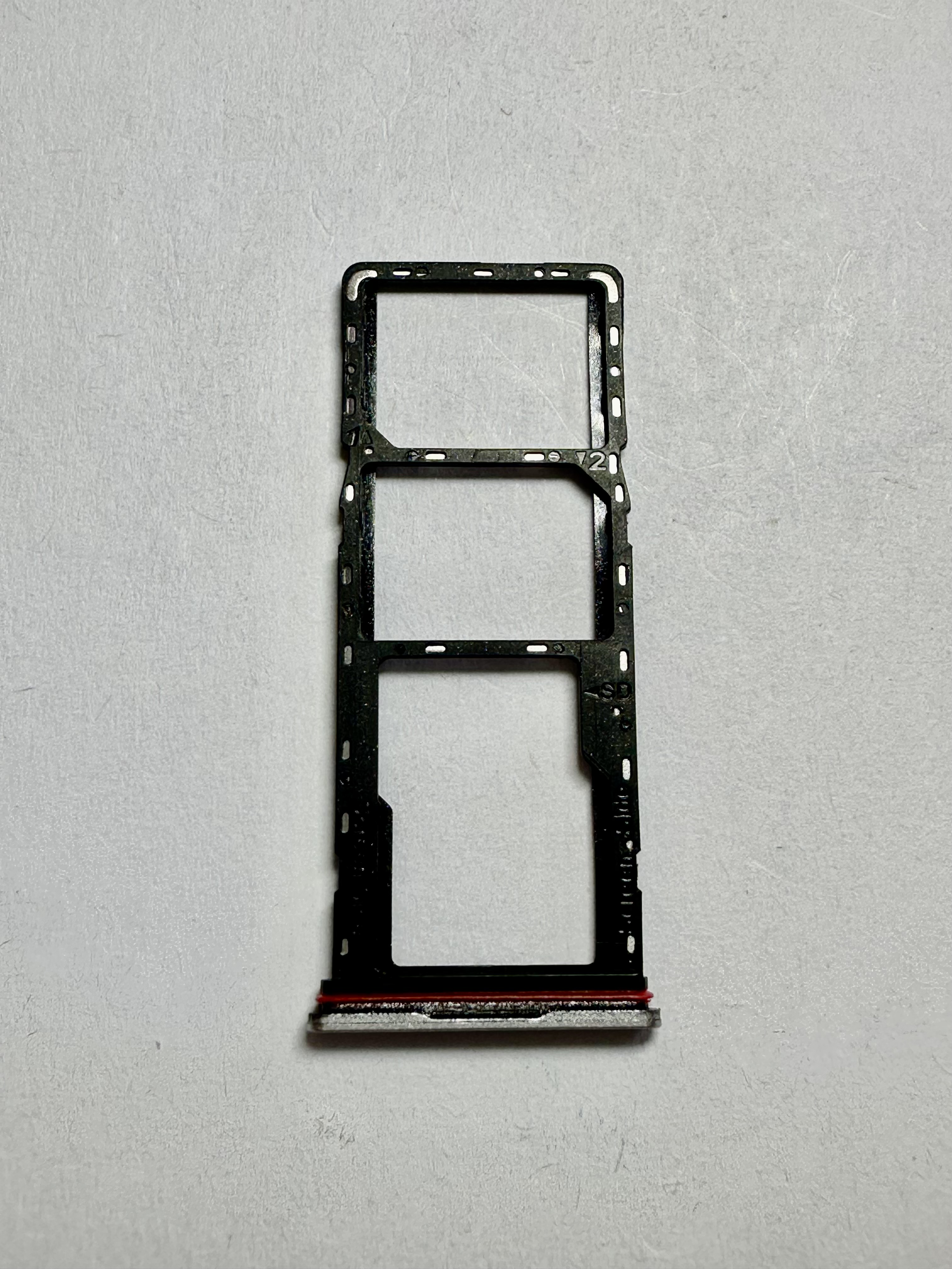 Bandeja De Sim Infinix Hot 60 Pro Color Plateado 