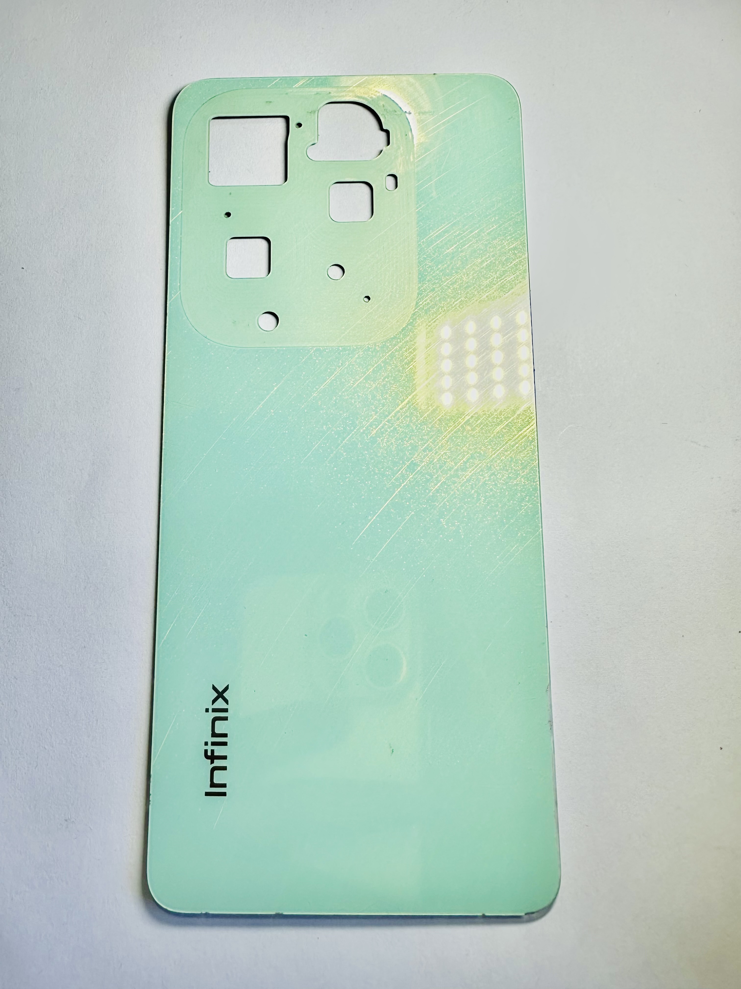 Tapa Infinix Hot 40 pro Verde 