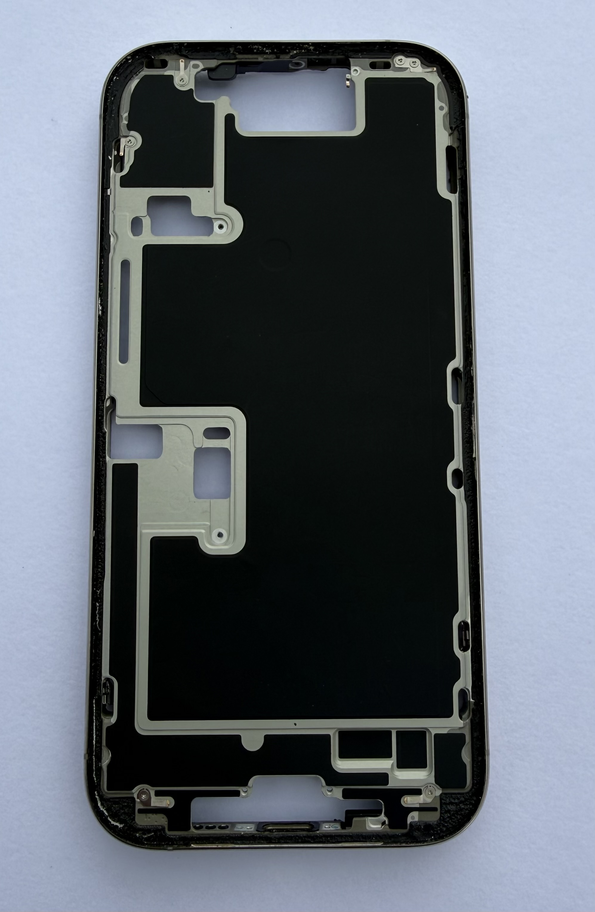 Housin  Iphone 16 Pro versión Esim Gris Titanio