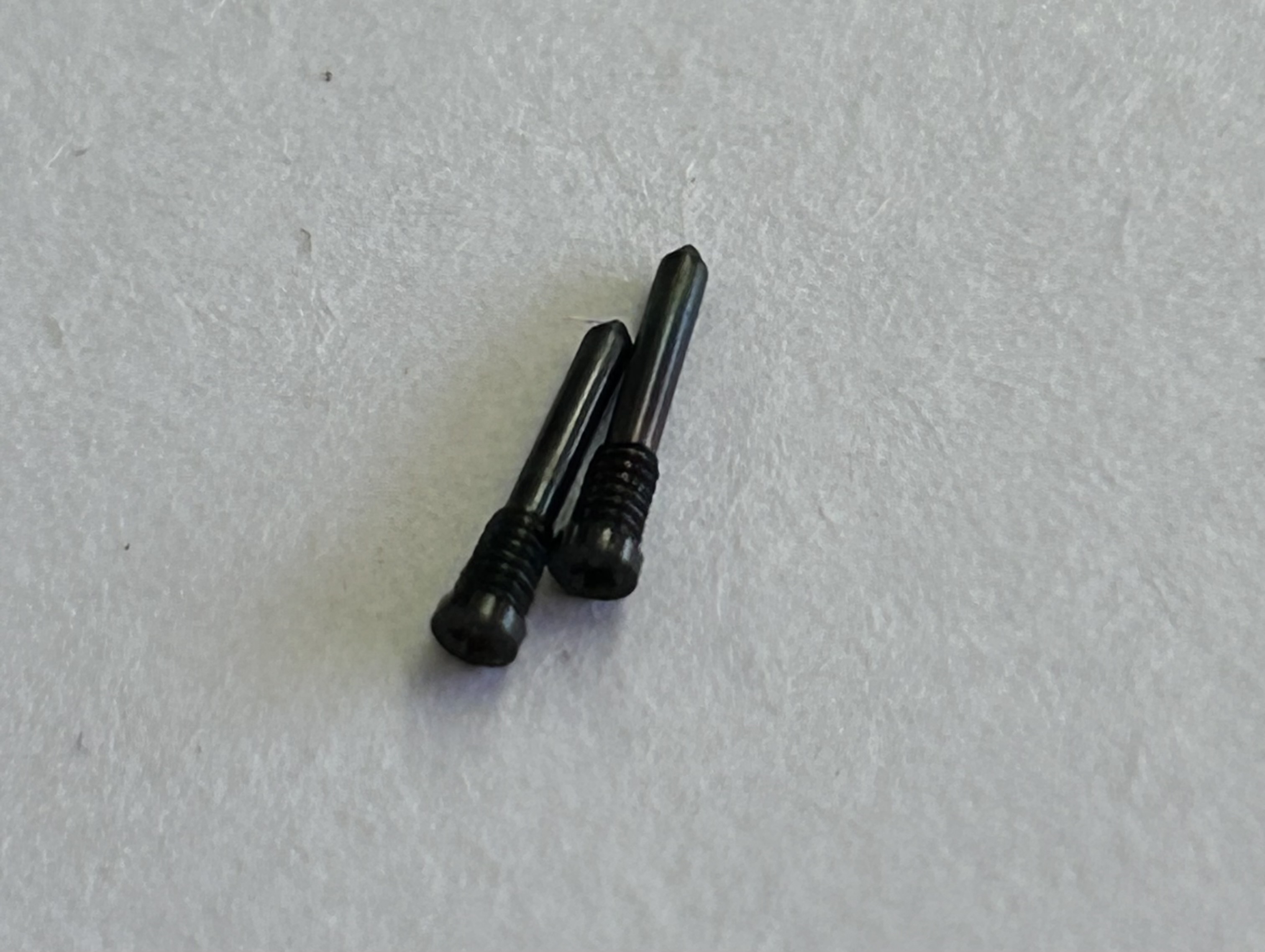 Tornillos Inferiores IPhone 14 Pro Max